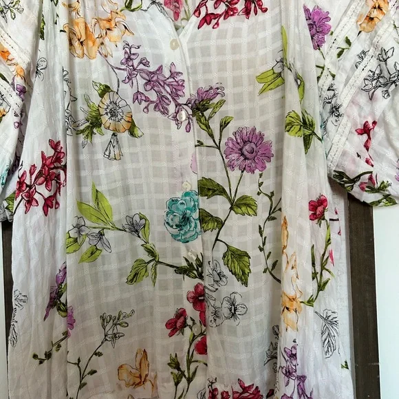 Jane and Delancey Multicolor Floral Blouse - Picture 3 of 7